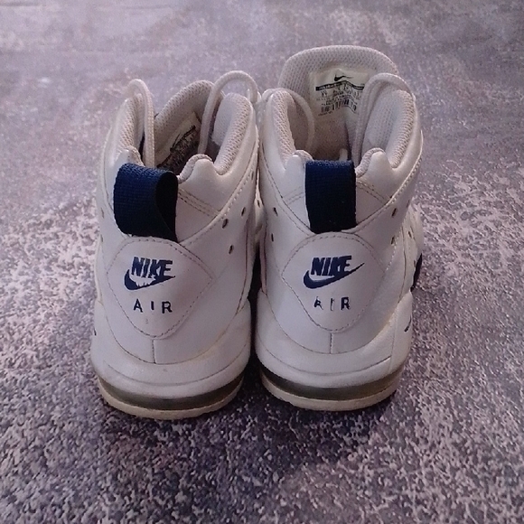 Nike Air Max CB ‘94 (GS) Style# 309560-103 size 5y - Picture 6 of 10